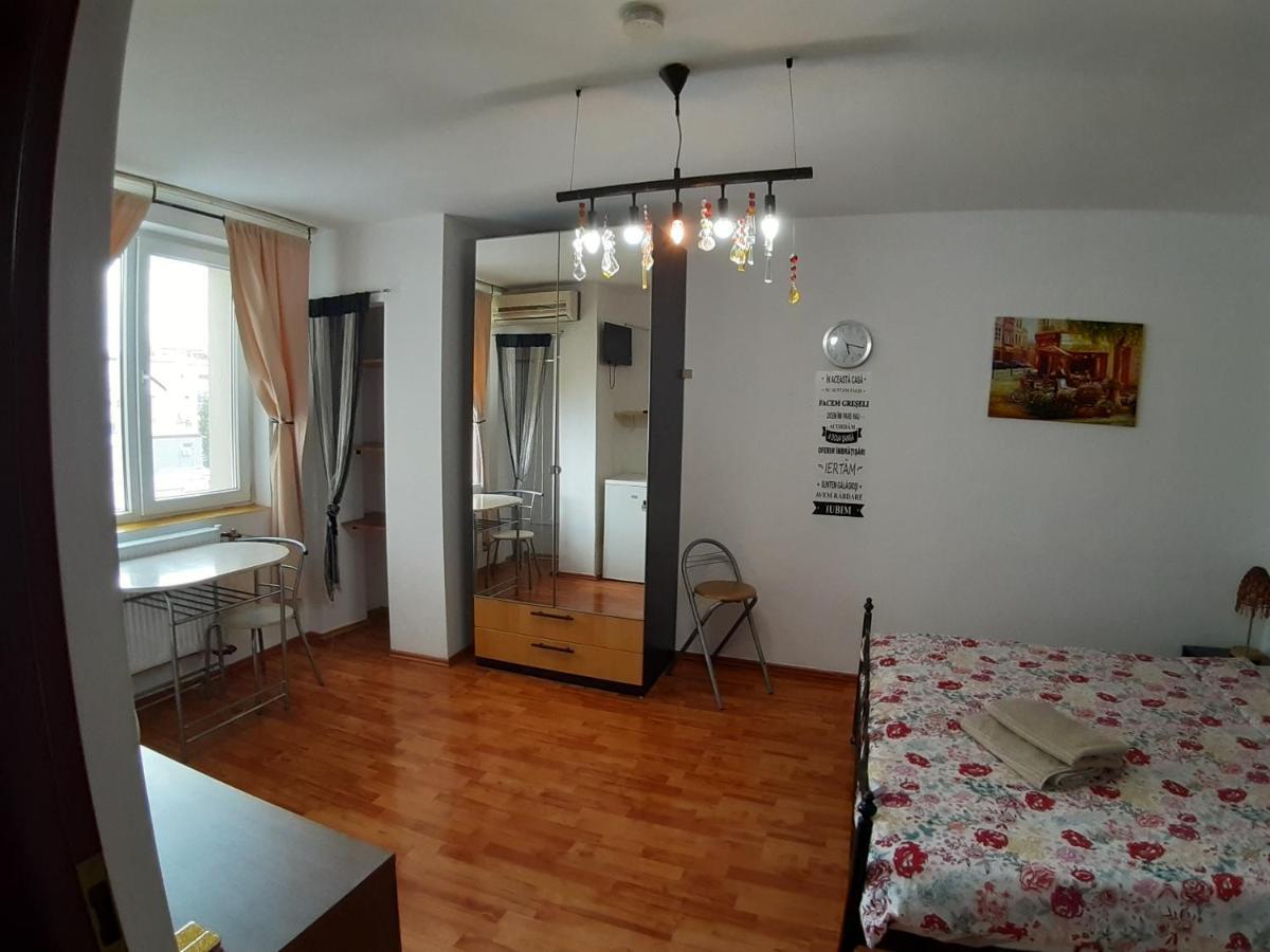 Piata Amzei Old Town Apartman Bukarest Kültér fotó